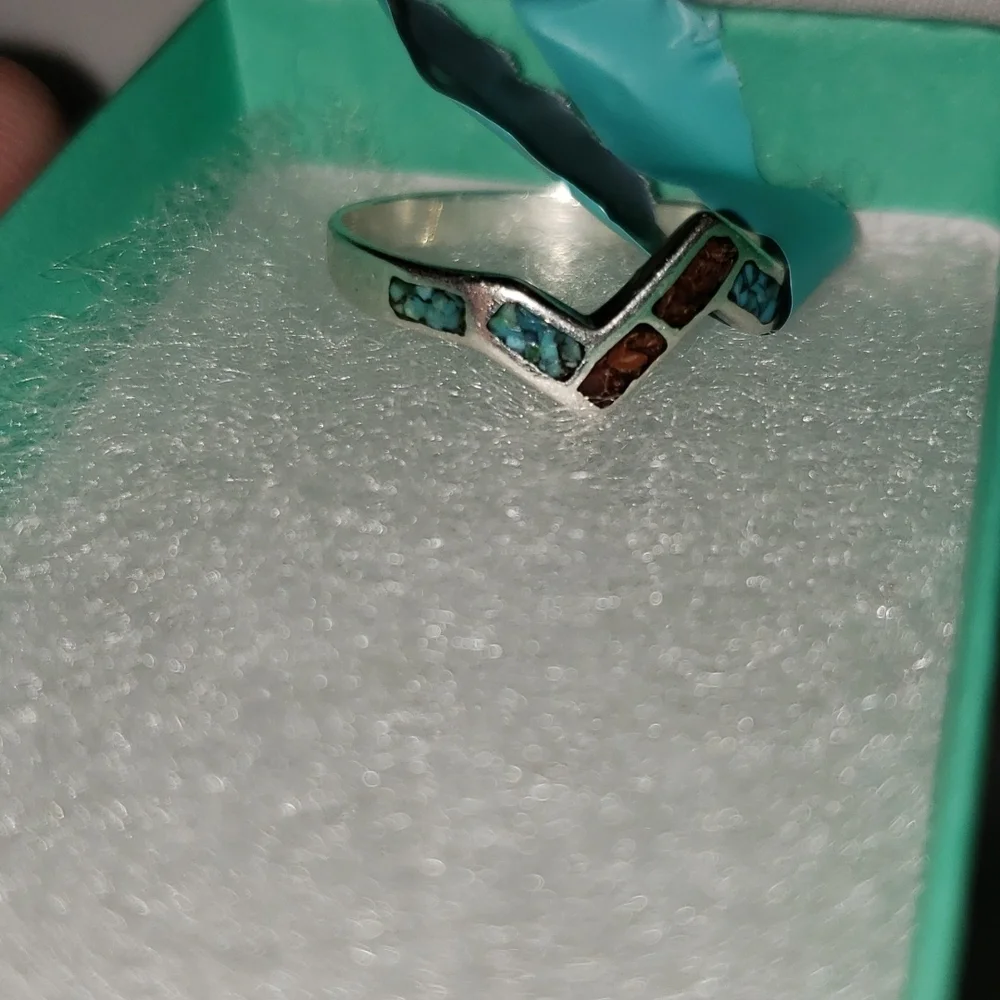 STETLING SILVER TRIBAL RING - Picture 2 of 4